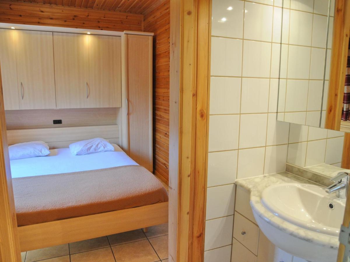 Cozy Holiday Home In La Roche-En-Ardenne With Sauna 外观 照片